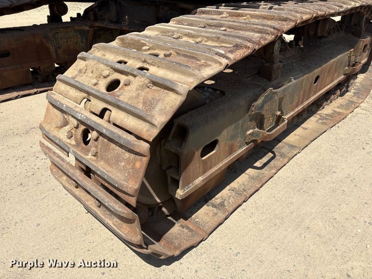 image for item EF1113 1999 Hitachi EX750-5 excavator