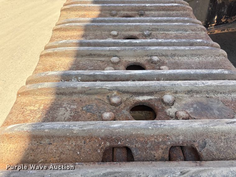 image for item EF1113 1999 Hitachi EX750-5 excavator