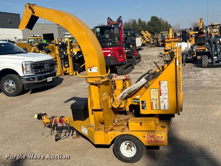 image for item EF2444 Vermeer BC625 wood chipper