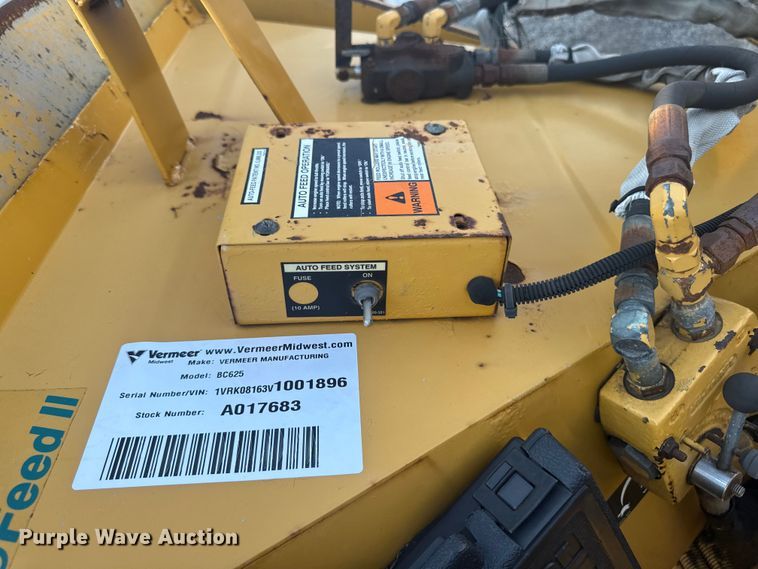 image for item EF2444 Vermeer BC625 wood chipper