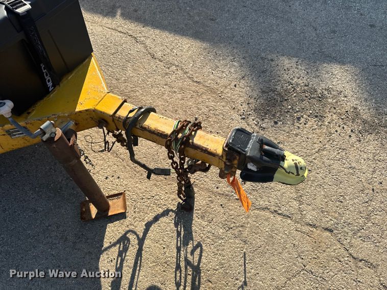 image for item EF2444 Vermeer BC625 wood chipper