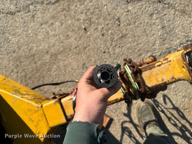 image for item EF2444 Vermeer BC625 wood chipper