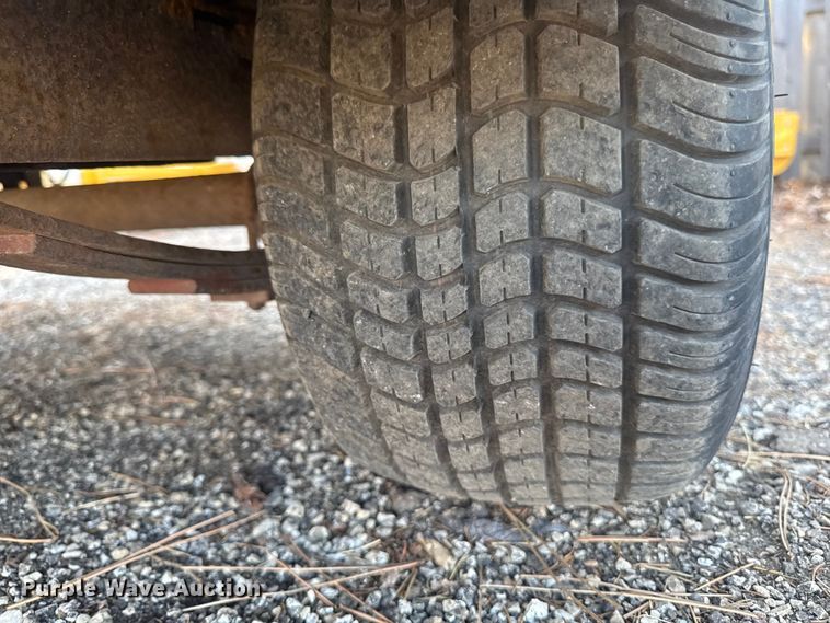 image for item EF2444 Vermeer BC625 wood chipper