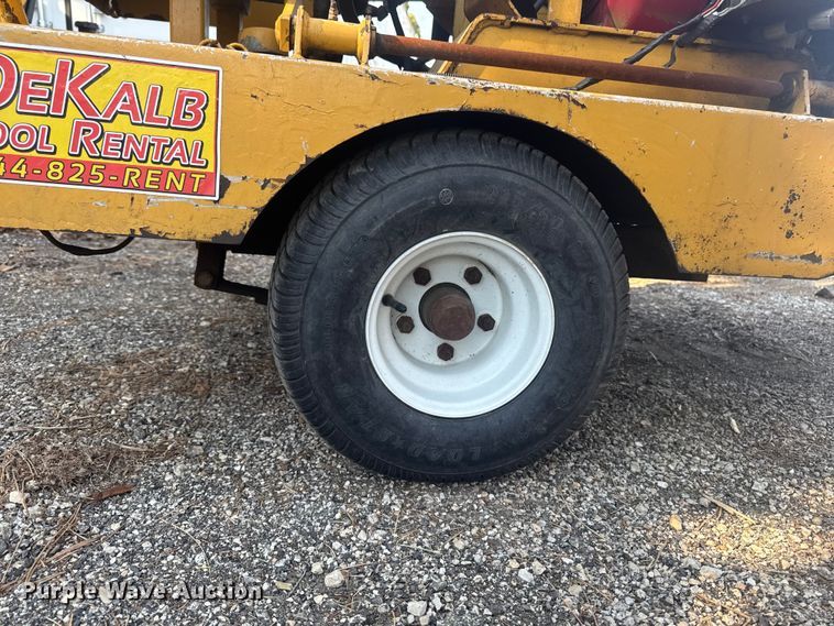 image for item EF2444 Vermeer BC625 wood chipper