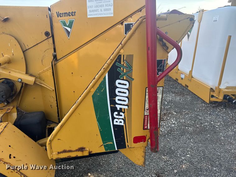 image for item EF2445 2012 Vermeer BC1000XL wood chipper