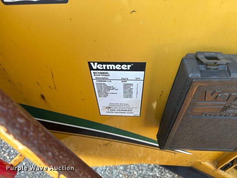 image for item EF2445 2012 Vermeer BC1000XL wood chipper
