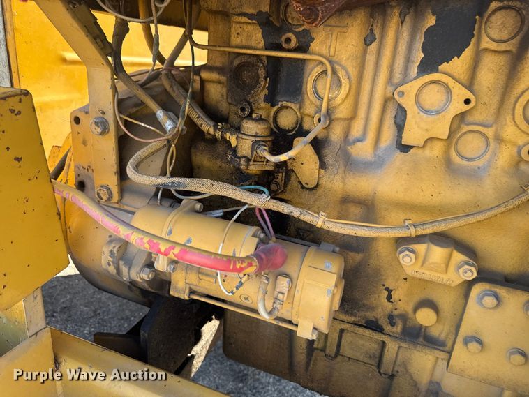 image for item EF2446 2005 Vermeer BC1230 wood chipper