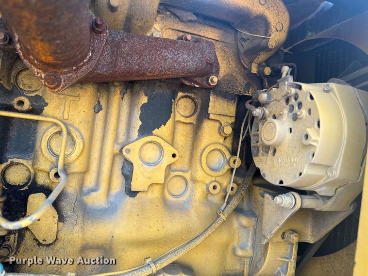 image for item EF2446 2005 Vermeer BC1230 wood chipper