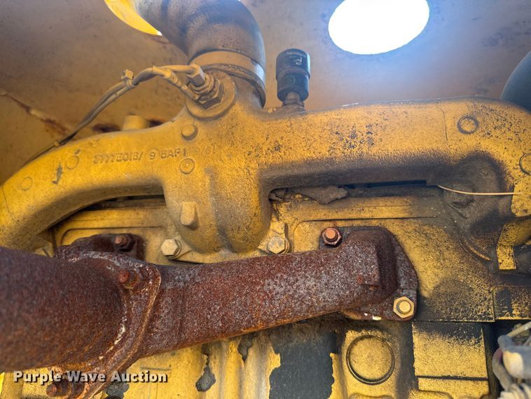 image for item EF2446 2005 Vermeer BC1230 wood chipper