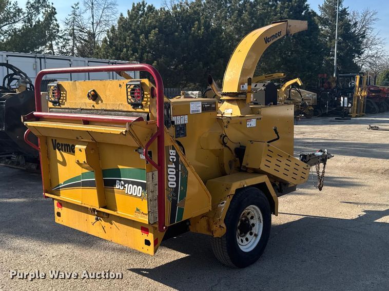 image for item EF2447 2018 Vermeer BC1000XL wood chipper
