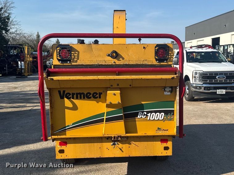 image for item EF2447 2018 Vermeer BC1000XL wood chipper