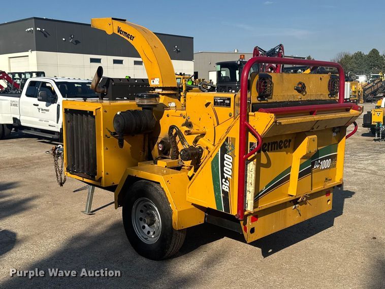 image for item EF2447 2018 Vermeer BC1000XL wood chipper