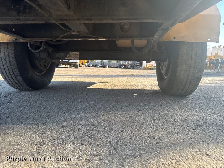 image for item EF2447 2018 Vermeer BC1000XL wood chipper