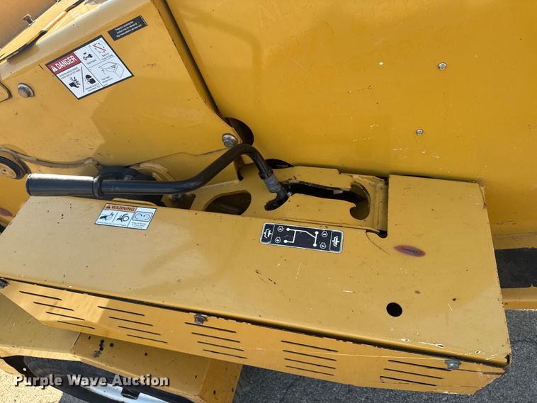 image for item EF2447 2018 Vermeer BC1000XL wood chipper