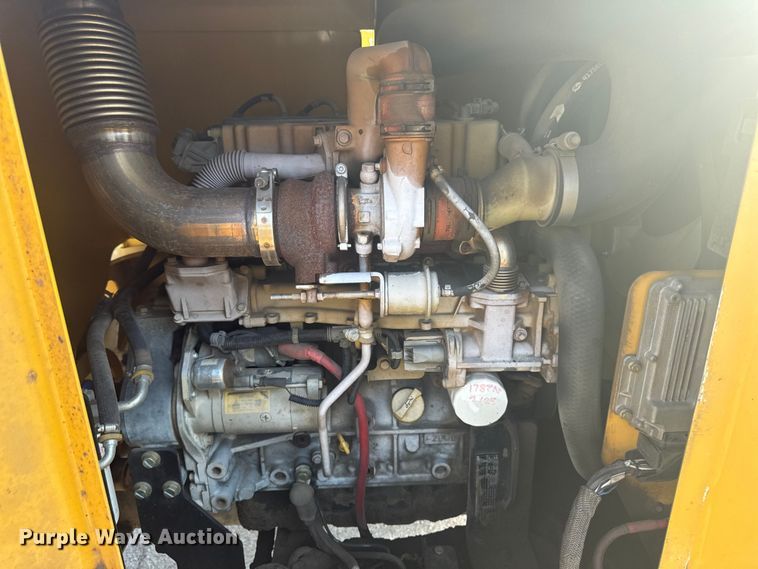 image for item EF2447 2018 Vermeer BC1000XL wood chipper