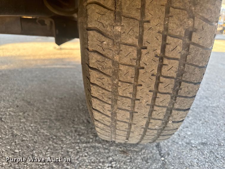 image for item EF2447 2018 Vermeer BC1000XL wood chipper