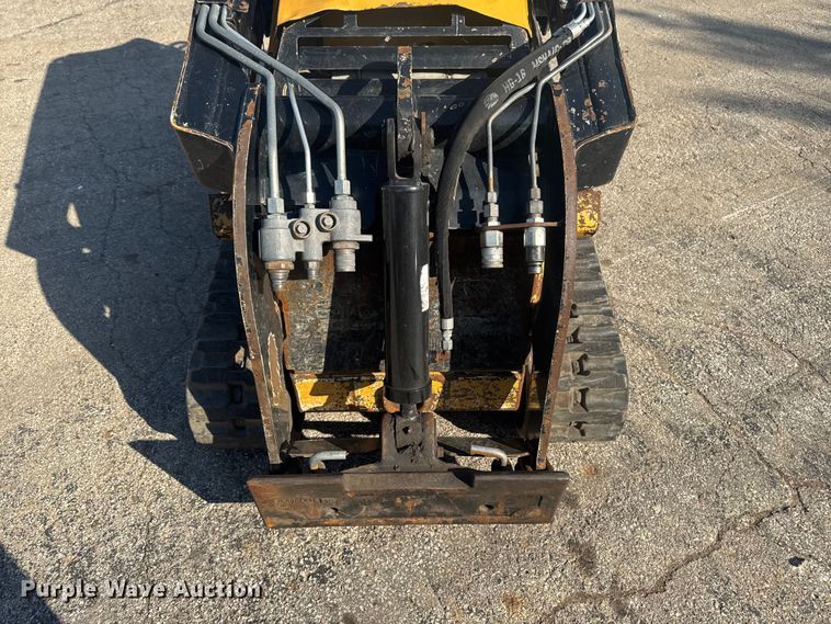 image for item EF2448 2018 Vermeer CTX100 compact utility loader