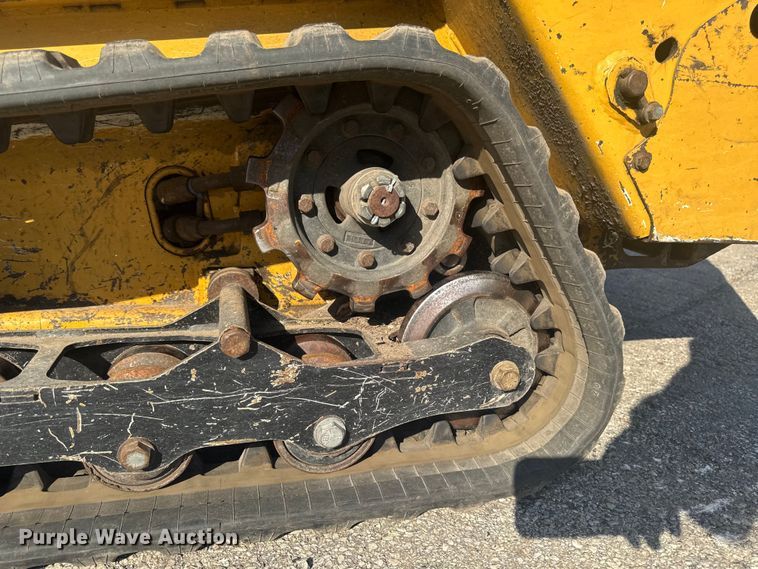 image for item EF2448 2018 Vermeer CTX100 compact utility loader