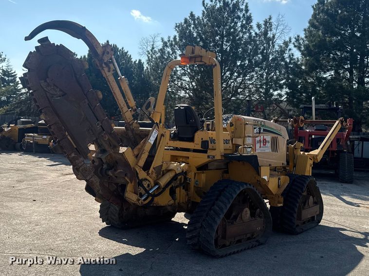 image for item EF2449 Vermeer RTX1250 trencher