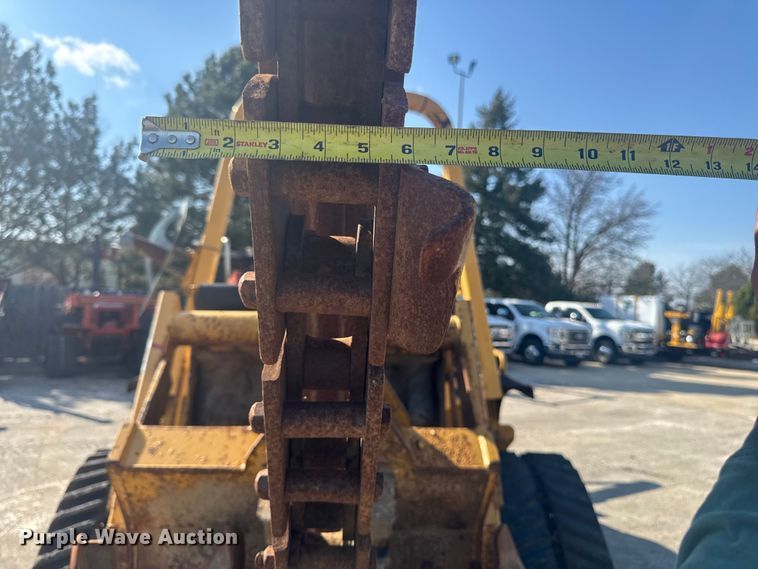 image for item EF2449 Vermeer RTX1250 trencher