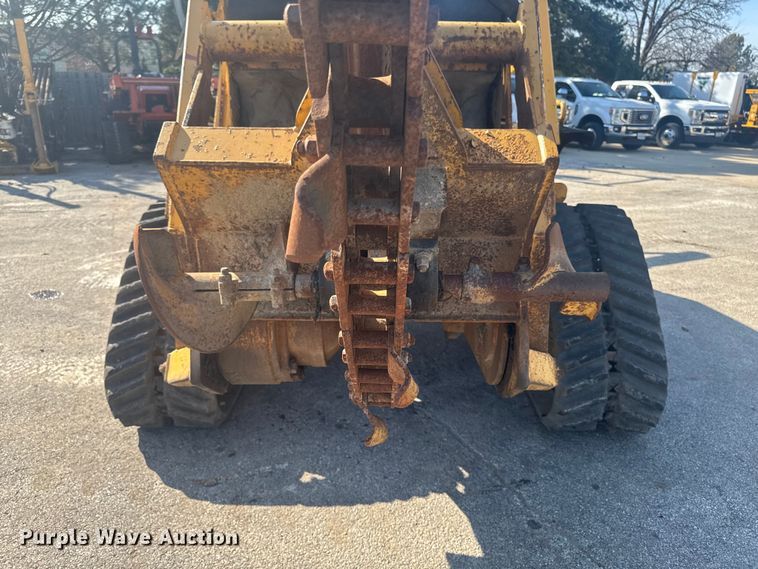 image for item EF2449 Vermeer RTX1250 trencher