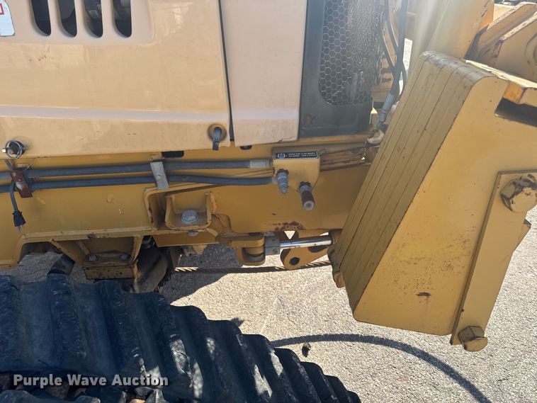 image for item EF2449 Vermeer RTX1250 trencher