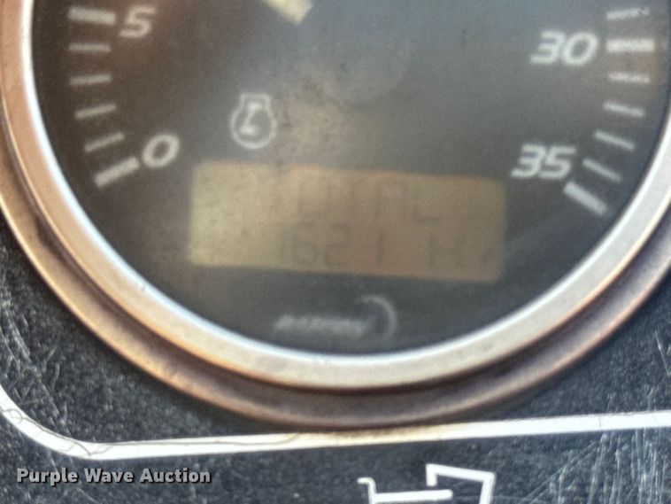 image for item EF2449 Vermeer RTX1250 trencher