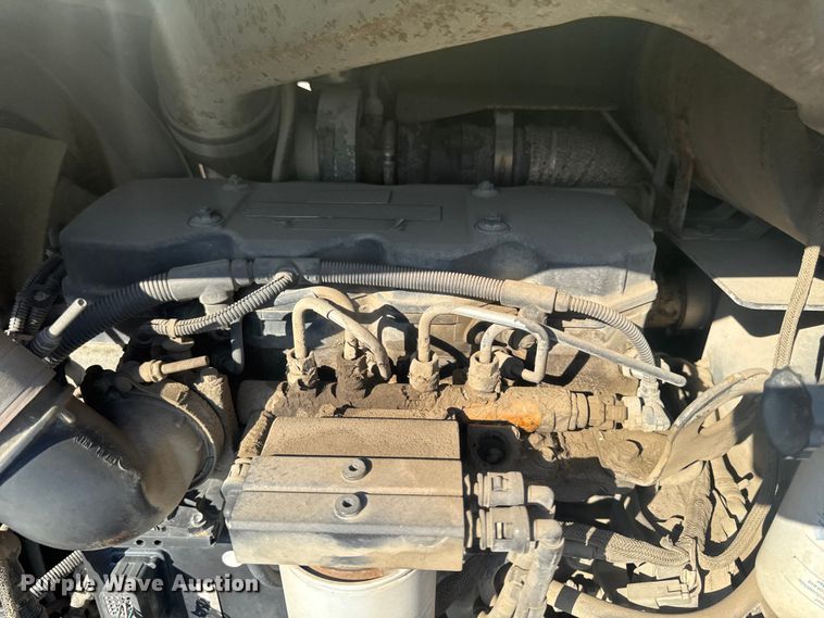 image for item EF2449 Vermeer RTX1250 trencher