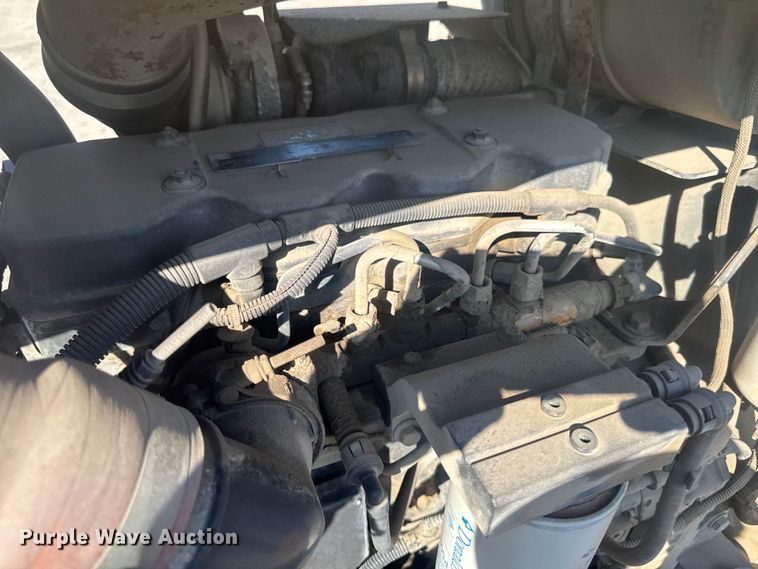 image for item EF2449 Vermeer RTX1250 trencher