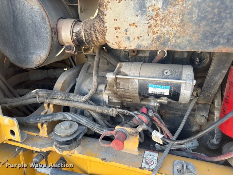 image for item EF2449 Vermeer RTX1250 trencher