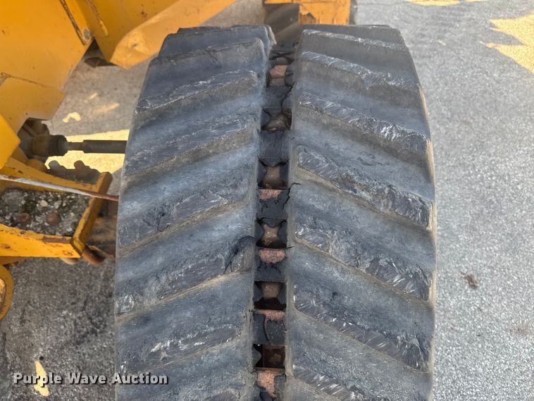 image for item EF2449 Vermeer RTX1250 trencher