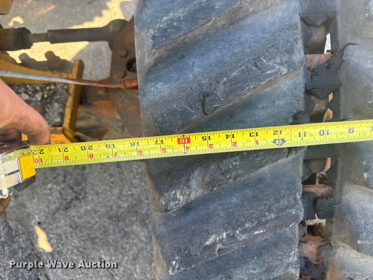 image for item EF2449 Vermeer RTX1250 trencher