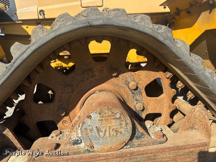 image for item EF2449 Vermeer RTX1250 trencher