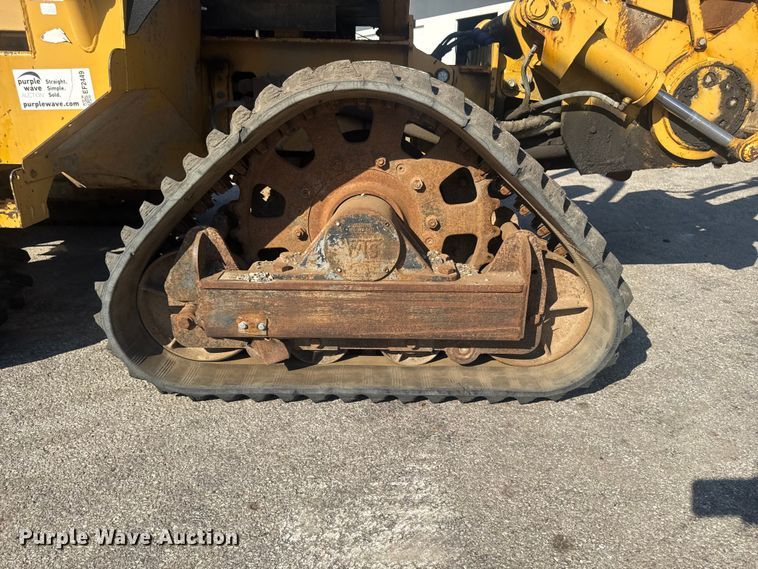 image for item EF2449 Vermeer RTX1250 trencher