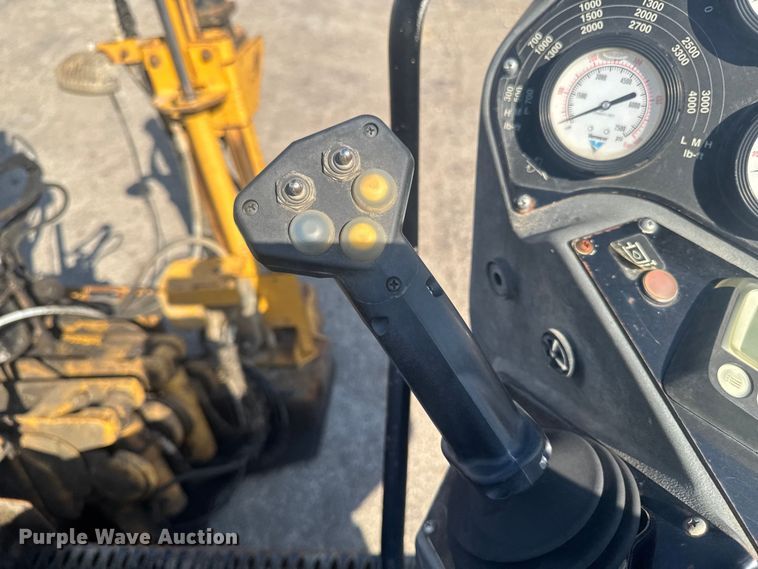 image for item EF2450 2014 Vermeer D24x40II Navigator S2 directional boring unit