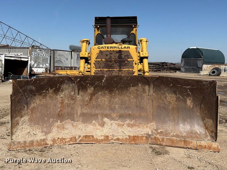 image for item EF2461 1977 Caterpillar D8K dozer