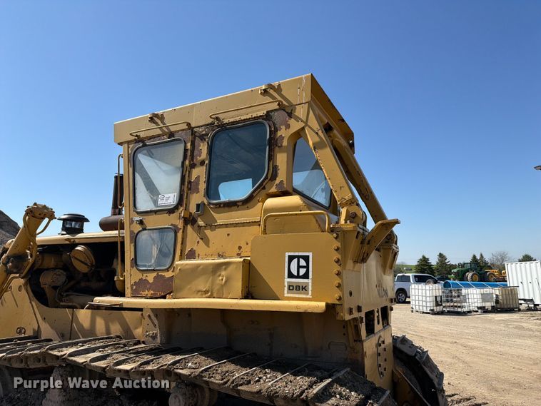 image for item EF2461 1977 Caterpillar D8K dozer