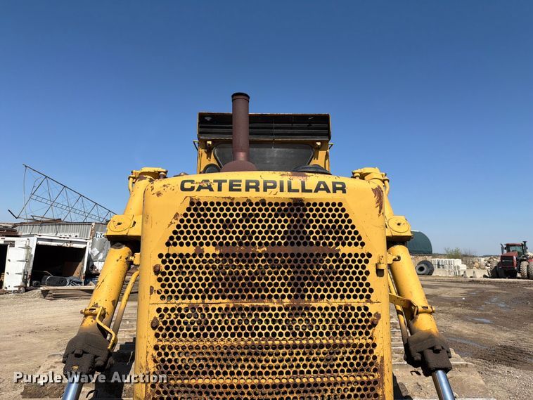 image for item EF2461 1977 Caterpillar D8K dozer