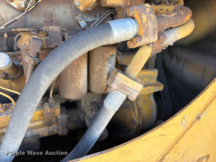 image for item EF2461 1977 Caterpillar D8K dozer