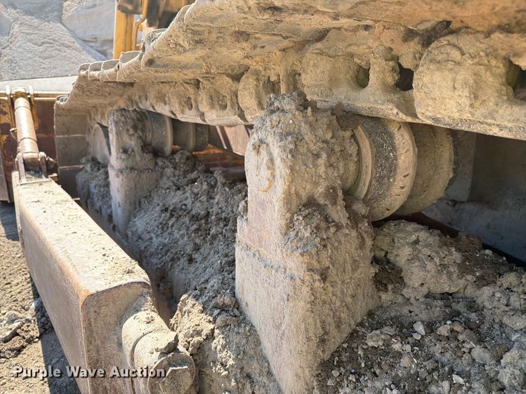 image for item EF2461 1977 Caterpillar D8K dozer