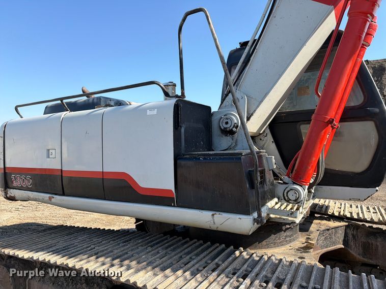 image for item EF2462 1999 Link Belt 2800 Quantum excavator