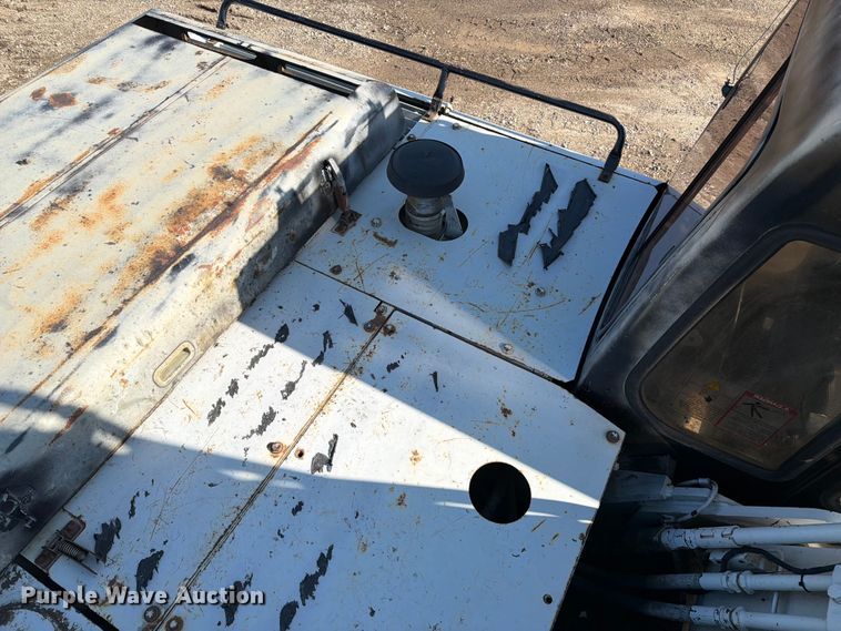 image for item EF2462 1999 Link Belt 2800 Quantum excavator