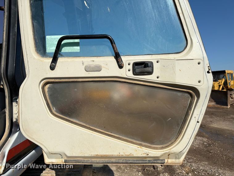 image for item EF2462 1999 Link Belt 2800 Quantum excavator