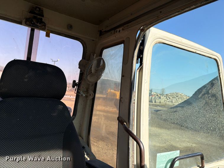 image for item EF2462 1999 Link Belt 2800 Quantum excavator