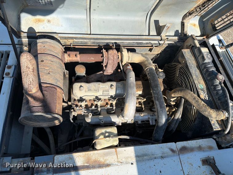 image for item EF2462 1999 Link Belt 2800 Quantum excavator