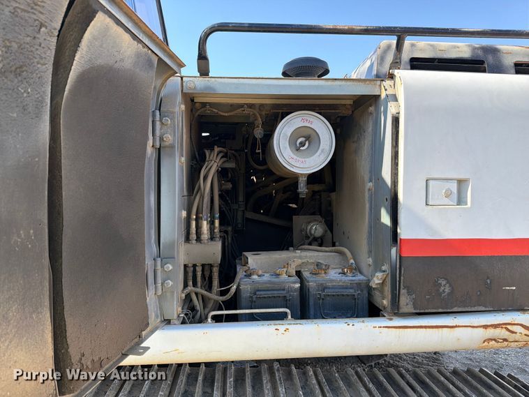 image for item EF2462 1999 Link Belt 2800 Quantum excavator