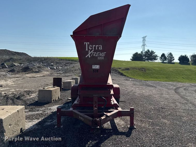 image for item EF2463 Murphy Products Terra Xtreme 3200 soil pulverizer