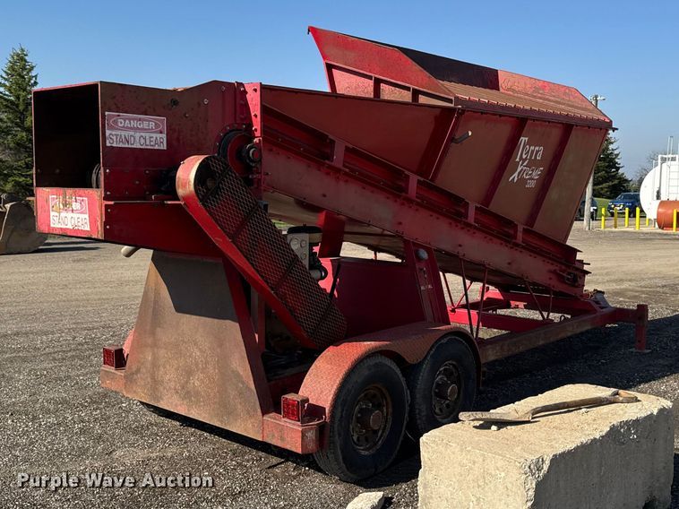 image for item EF2463 Murphy Products Terra Xtreme 3200 soil pulverizer