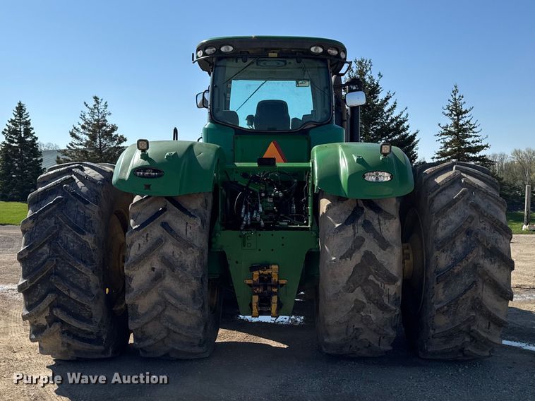 image for item EF2464 2013 John Deere 9560R  Scraper Special 4WD tractor