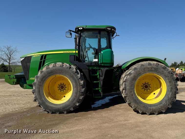 image for item EF2464 2013 John Deere 9560R  Scraper Special 4WD tractor